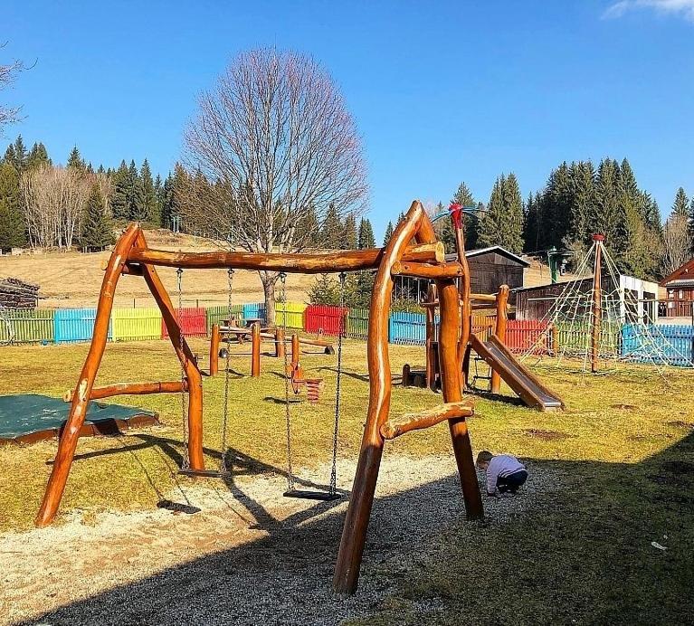 Apartman Strazny Luaran gambar